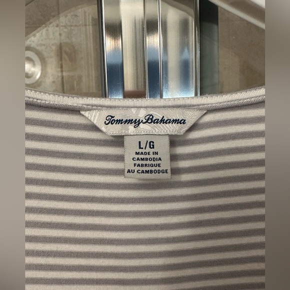 Tommy Bahama Florida State Seminoles Striped Gray V-Neck Women's Top - Picture 3 of 5